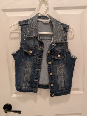 UK2LA Studded & Distressed Denim Vest - Dark Wash - Size Small